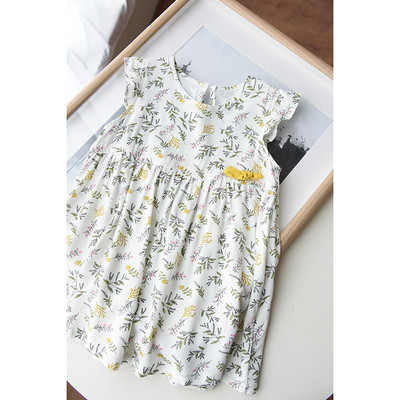 Krāsaina bērnu kleita ar lokām un apaļu kakla izgriezumu