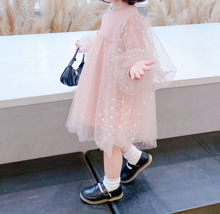 Naujo modelio vaikiska suknele ilgomis rankovėmis ir tiulio-dviejų modelių