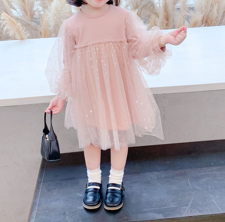 Naujo modelio vaikiska suknele ilgomis rankovėmis ir tiulio-dviejų modelių