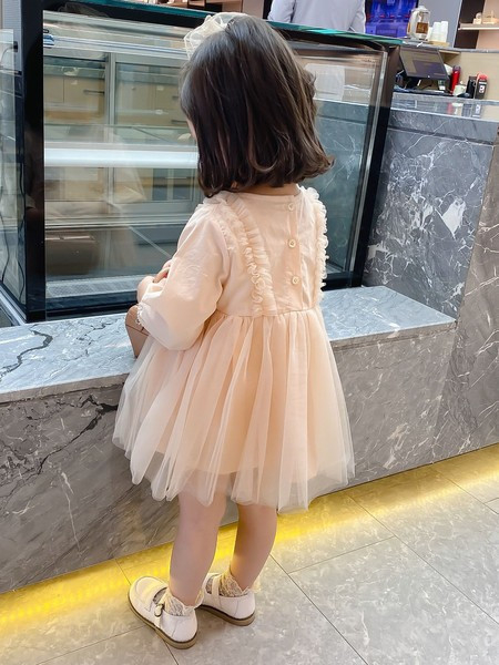 Bērnu ikdienas roņu kleita ar pogām un lokām