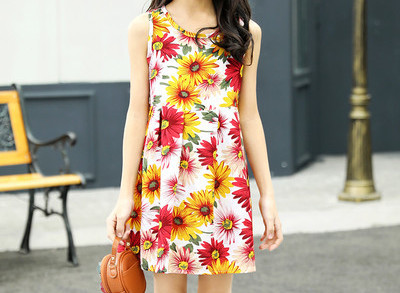 Krāsaina bērnu kleita meitenēm