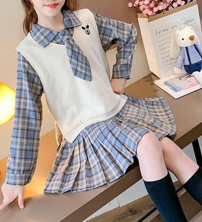 Ikdienas bērnu rūtainā kleita divās krāsās