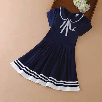 Φόρεμα για την άνοιξη με κολάρο και κέντημα