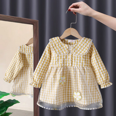 Rochie pentru copii din bumbac - carouri si aplicatie