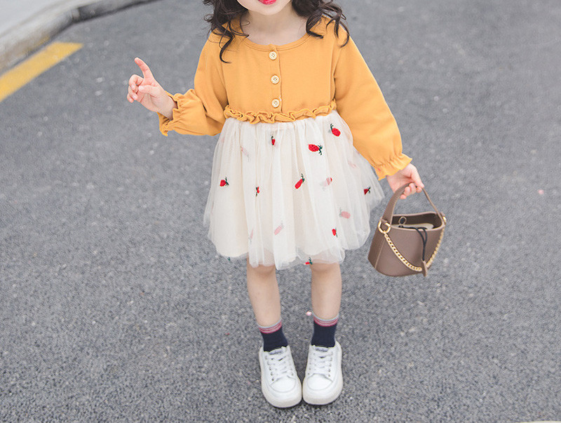 Παιδικό φόρεμα με μακριά μανίκια και κέντημα