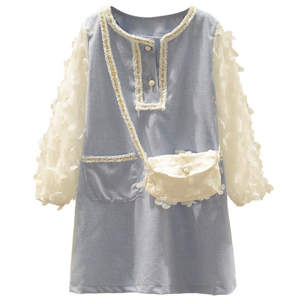 Moderna bērnu kleita ar 3D ziediem un pogām