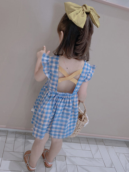 Rūtaina bērnu kleita ar lokām un krusteniskām saitēm mugurā