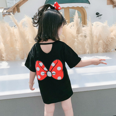 Ikdienas bērnu loma ar īsām piedurknēm un aplikāciju