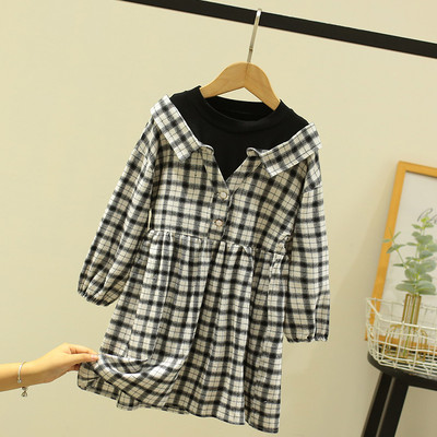 Bērnu rūtaina kleita ar pogām un garām piedurknēm