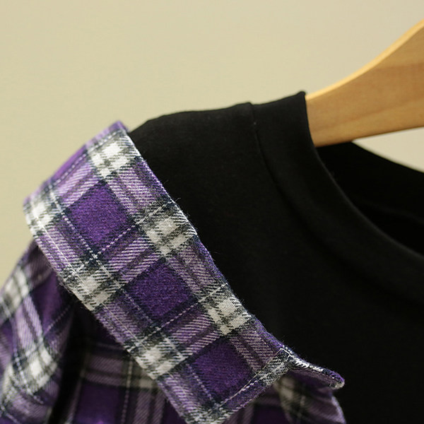 Bērnu rūtaina kleita ar pogām un garām piedurknēm