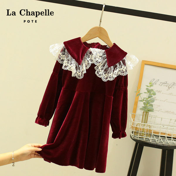 Mūsdienīga bērnu samta kleita ar mežģīnēm