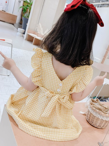 Rūtaina bērnu kleita meitenēm ar lokām un lentīti mugurā