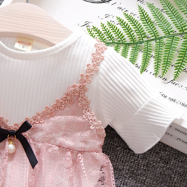 Ikdienas bērnu kleita ar apaļu kakla izgriezumu un īsām piedurknēm