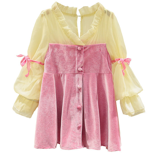 Moderna bērnu kleita ar pogām un špica kakla izgriezumu