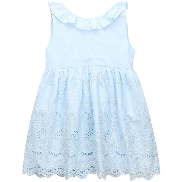 Bērnu ikdienas kleita ar lenti un izšuvumiem