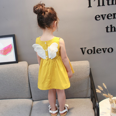 Casual παιδικό φόρεμα με στρογγυλή λαιμόκοψη και τρισδιάστατο στοιχείο