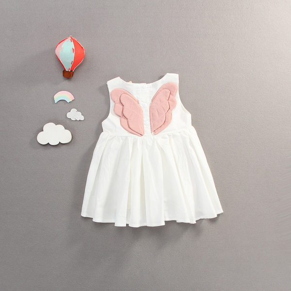 Rochie pentru fete cu aplicatie 3D si nasturi - Model nou