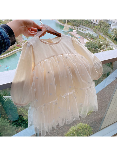 Pavasara kleita meitenēm ar garām piedurknēm un tilla