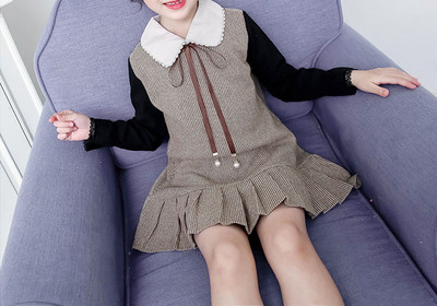 Παιδικό φόρεμα με κορδόια και μακριά μανίκια