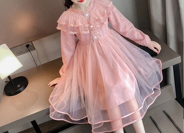 Rochie actuală pentru copii croiată cu mâneci lungi - două modele