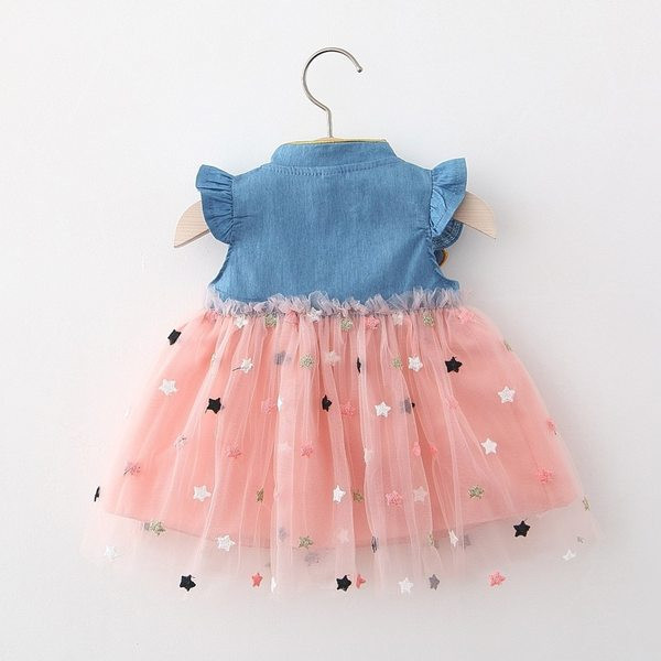 Mūsdienīga bērnu kleita ar lokām un tilla svārkiem meitenēm