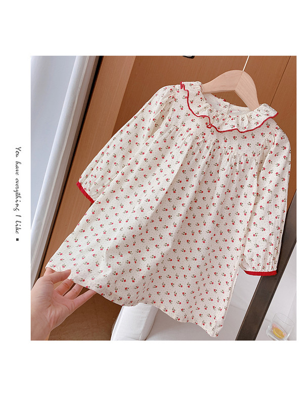 Pavasara ikdienas kleita meitenēm ar garām piedurknēm un lokām