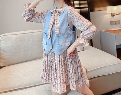 Νέο μοντέλο παιδικό φόρεμα με μοτίβα λουλουδιών και μακριά μανίκια