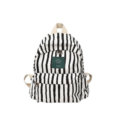Γυναικείο σακίδιο με διάφορα ριγέ μοντέλα