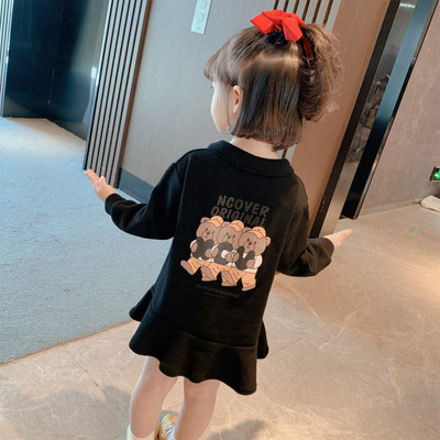 Ležerna proljetna haljina s aplikacijom medvjedića