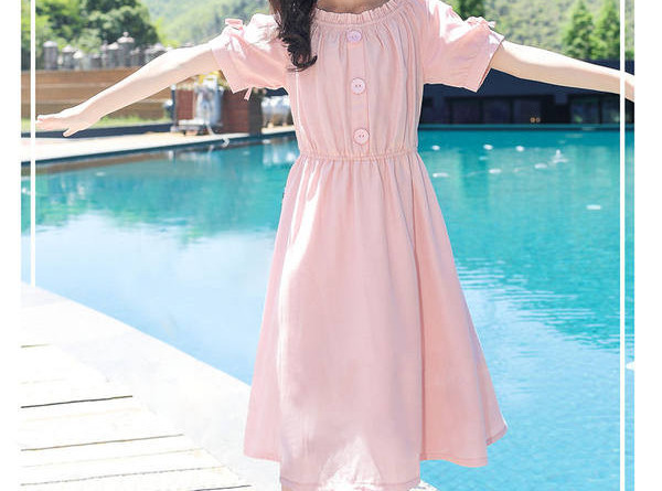 Bērnu vasaras kleita ar pogām un īsām piedurknēm