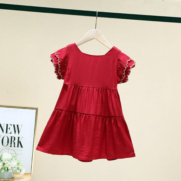 Jauna modeļa bērnu kleita ar pogām un īsām piedurknēm