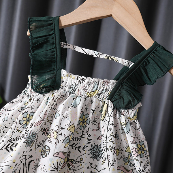 Moderna vasaras kleita ar plānām lencītēm - piegriezuma modelis