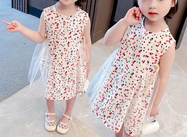 Moderna bērnu zvaigžņu kleita ar ovālu kakla izgriezumu