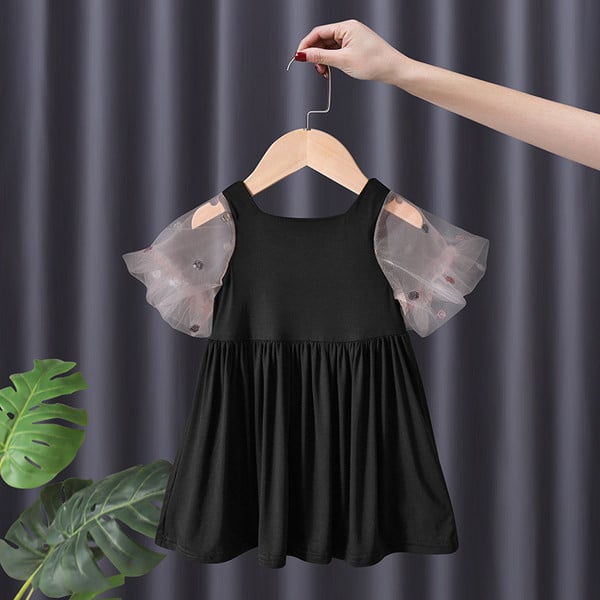 Izgriezta modeļa bērnu kleita ar tilla piedurknēm