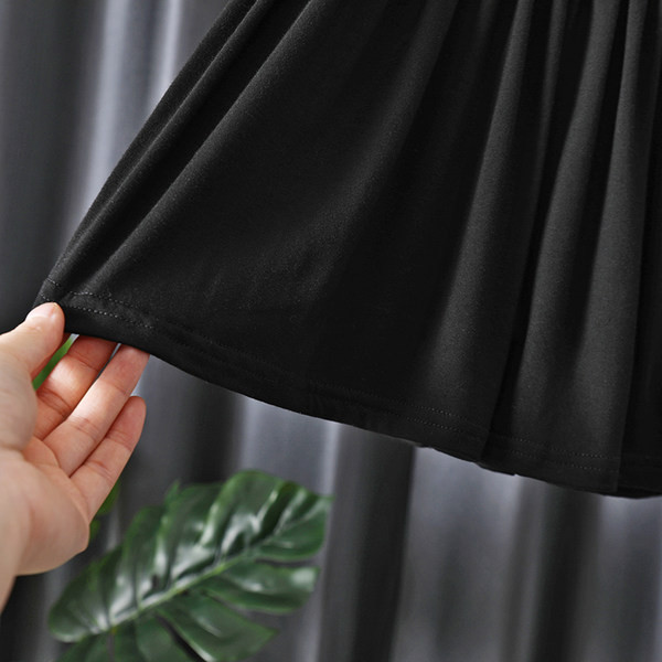 Izgriezta modeļa bērnu kleita ar tilla piedurknēm