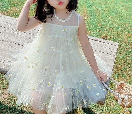 Παιδικό φόρεμα με κέντημα για κορίτσια