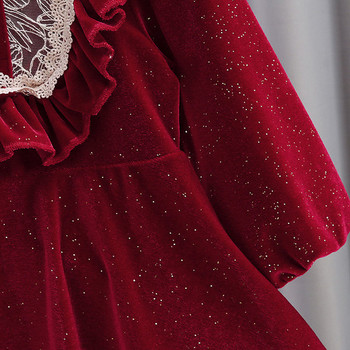 Модерна детска рокля от кадифе в червен цвят с дълъг ръкав