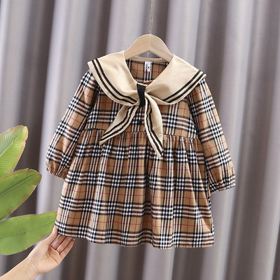 Rūtaina bērnu kleita ar garām piedurknēm - brūnā krāsā