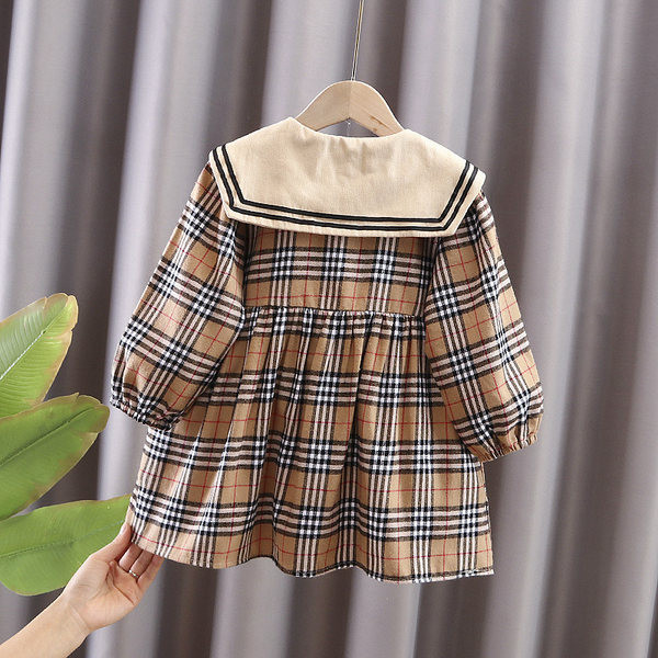 Rūtaina bērnu kleita ar garām piedurknēm - brūnā krāsā