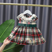 Rūtaina bērnu kleita ar mežģīnēm un īsām piedurknēm