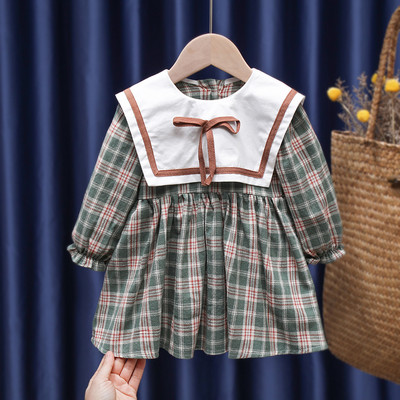 Μοντέρνο παιδικό καρό φόρεμα με στρογγυλή λαιμόκοψη και μακριά μανίκια για κορίτσια