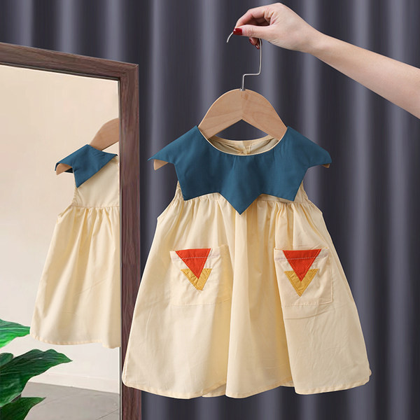 Κοριτσίστικο  φόρεμα με μη τυποποιημένο κολάρο και τσέπες