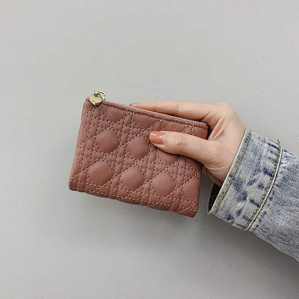 Γυναικείο πορτοφόλι καθημερινό με φερμουάρ σε τρία χρώματα