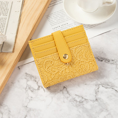 Γυναικείο πορτοφόλι με δαντέλα και χώρο για πιστωτικές κάρτες 