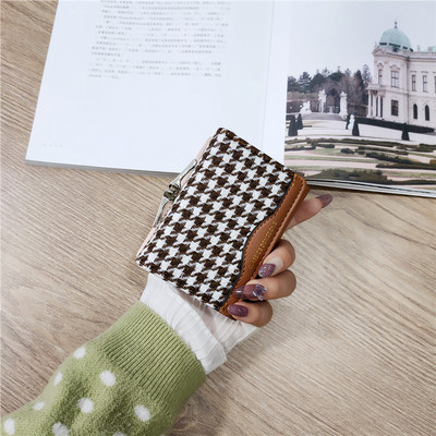 Πολύχρωμο γυναικείο πορτοφόλι με κούμπωμα