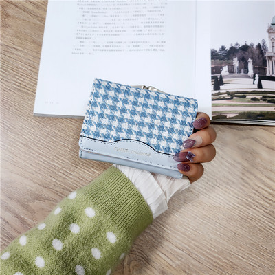 Πολύχρωμο γυναικείο πορτοφόλι με κούμπωμα