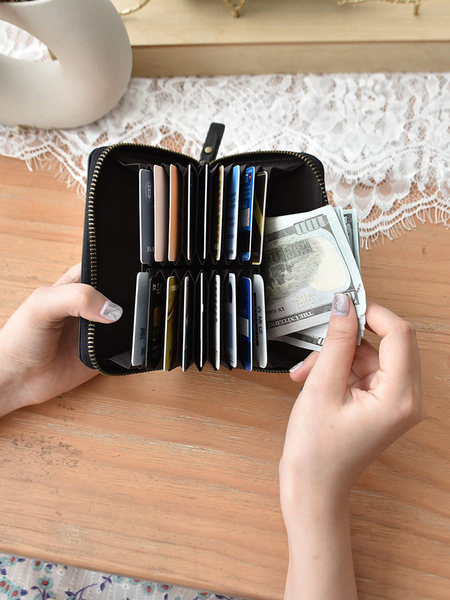 Portofel de dama din piele cu fermoar - mai multe culori