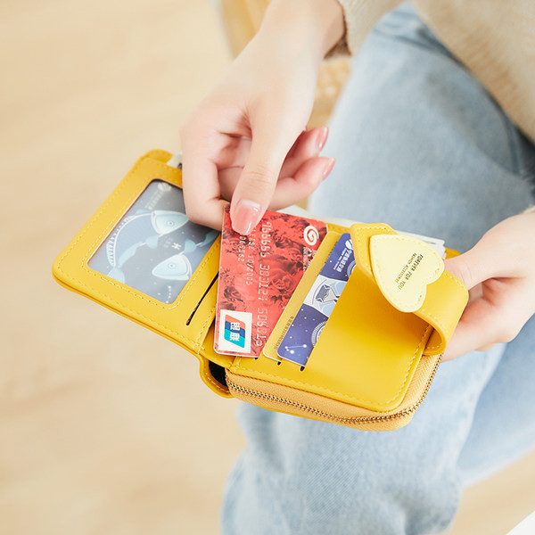 Γυναικείο έκο δερμάτινο πορτοφόλι με μεταλλική στερέωση