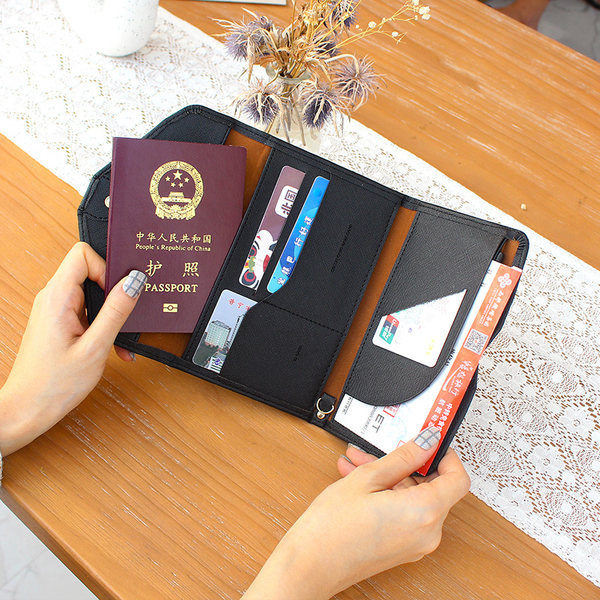 Πολυλειτουργικό γυναικείο πορτοφόλι από οικολογικό δέρμα