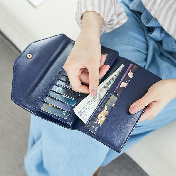 Γυναικείο έκο δερμάτινο πορτοφόλι με μεταλλική στερέωση - οικολογικό δέρμα